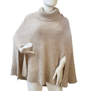 Sweater cape one size fits most functional buttons at neck soft cozy No tag